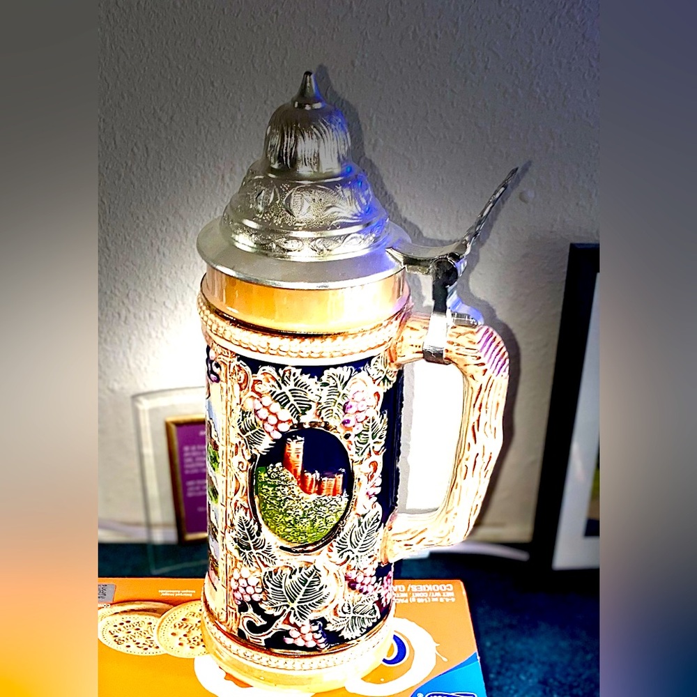 Vintage Der Rhein Lidded Ceramic Stein
